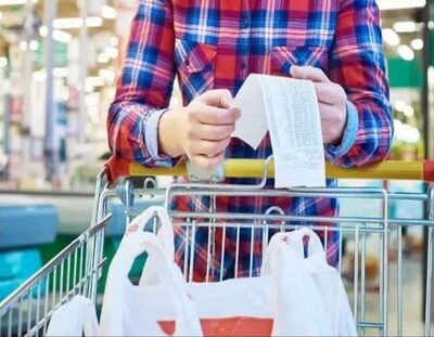 راه و بیراهه مهار تورم؛ چگونه تورم و کاهش درآمد باعث جانشینی کالاها در سفره خانوار ایرانی…