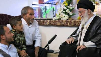 شهرخبر - عکس/ حضور آقای شهید ایران در منزل شهید جهانی در مشهد